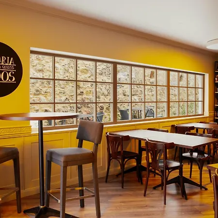 Hotel Casa Senhoras Rainhas - Castelo De 4*