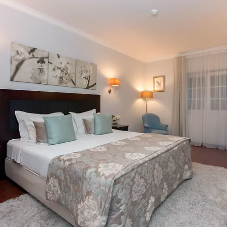 Casa Senhoras Rainhas - Castelo De Hotel