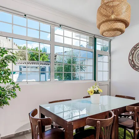 Casa Senhoras Rainhas - Castelo De Hotel 4*