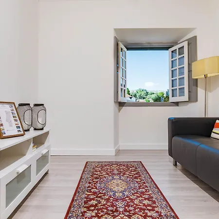 Casa Senhoras Rainhas - Castelo De